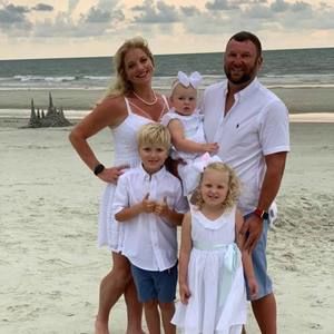 Meet your Posher, Karis